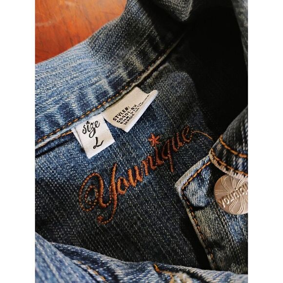 Younique brand Denim Cropped Jacket - Size: Large (1161) - Picture 1 of 8